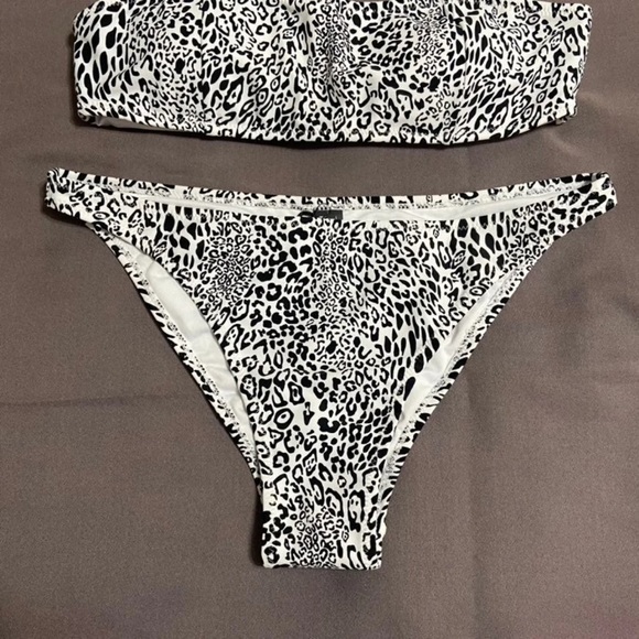 Kendall + Kylie Bikini Set - Picture 3 of 4